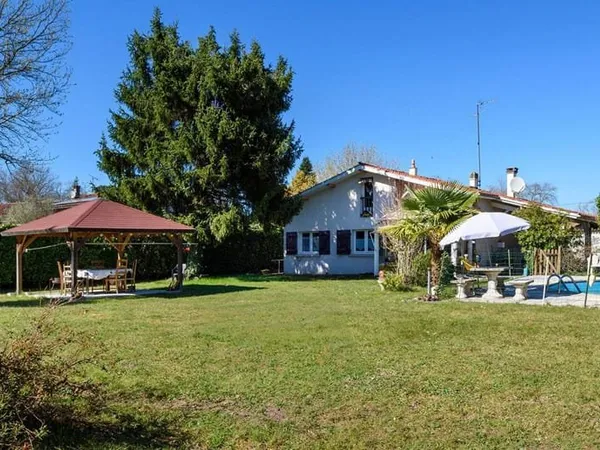 Maison 7 pièces 99 m²