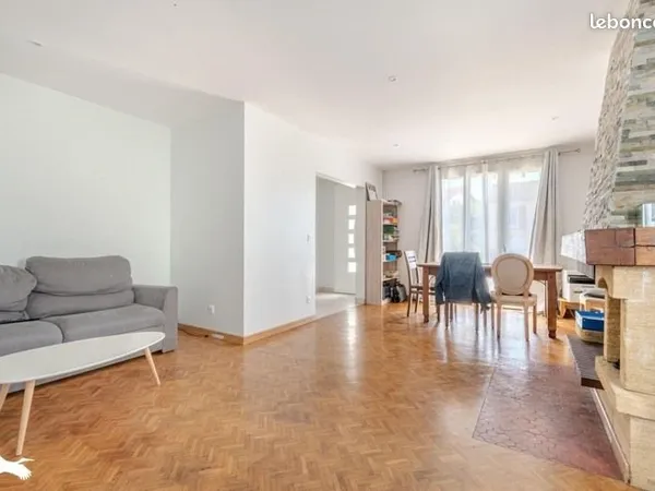 Maison 7 pièces 152 m²