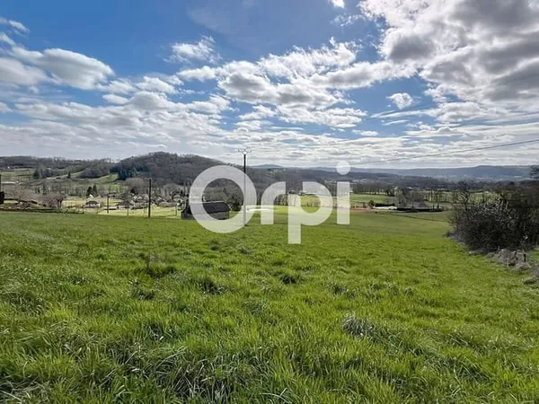Terrain 1600 m²