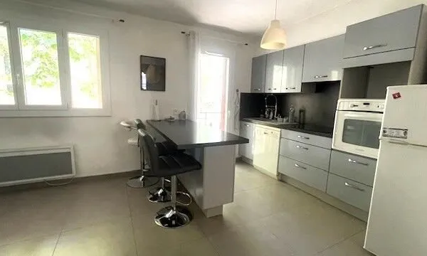 BEL APPARTEMENT TYPE 3 PROCHE DES PLAGES DU MOURILLON