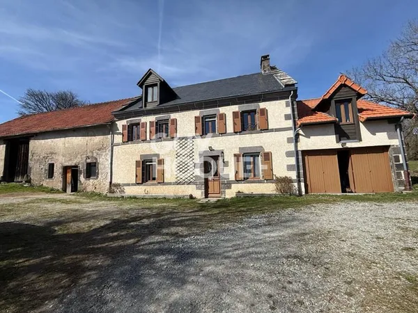 Maison Manzat 5 pièce(s) 162.44 m2