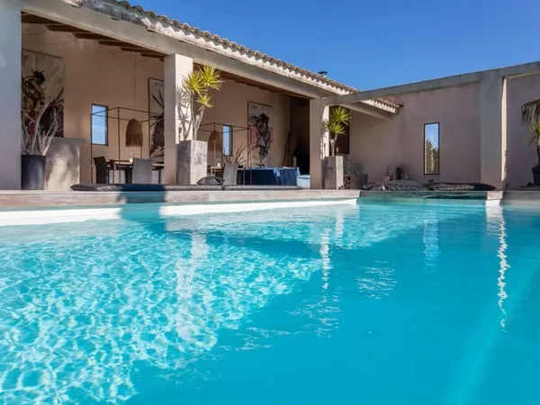 Maison provençale 5 pièces 190 m²