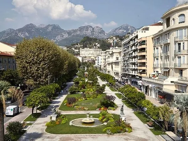 Commerce 230 m²