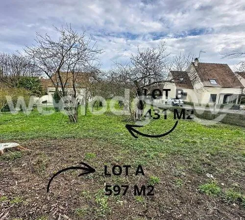 Terrain 597 m²