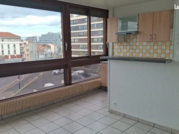 Lumineux F2 quartier Edouard Michelin chauffage compris