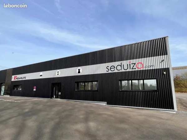 Bureaux 590 m²