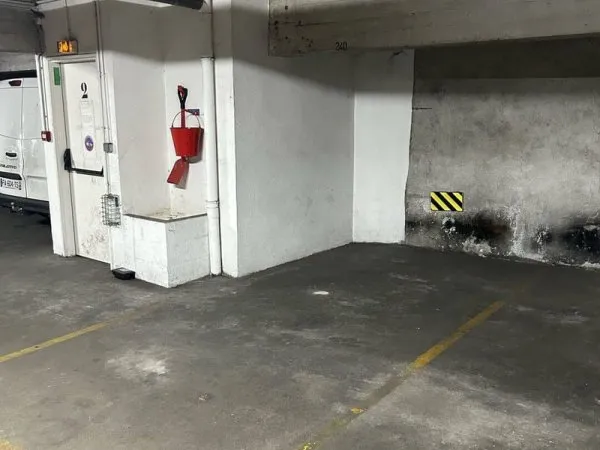 Parking 15 m²