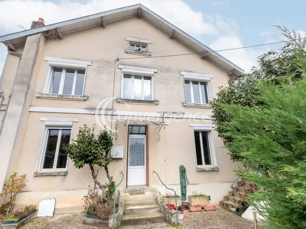 Maison 2 chambres + bureau, garage, jardin secteur calme