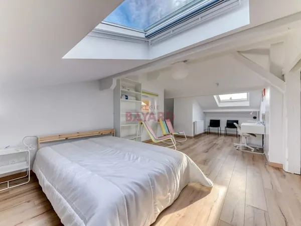 Belle chambre en colocation en maison avec jardin - Saint-Genis-Laval