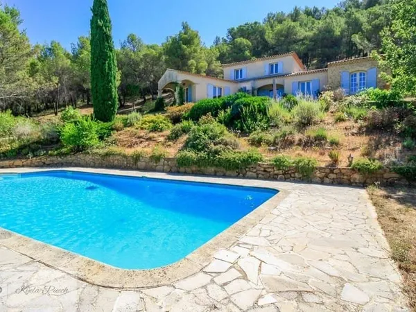 Maison 7 pièces 186 m²