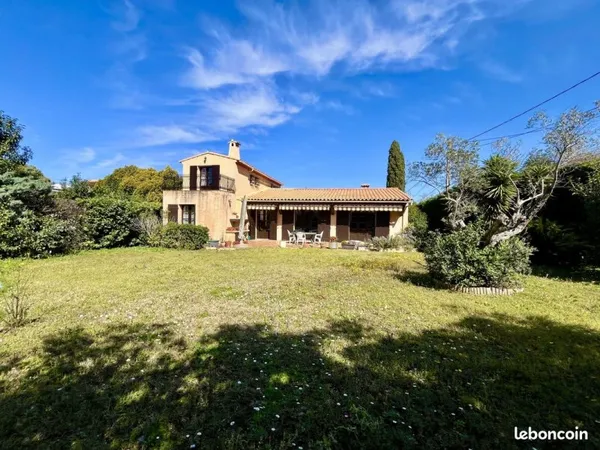 Maison 5 pièces 160 m²