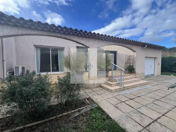 Maison de plain-pied 5 pièces 125 m²