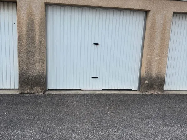 Box/garage fermé de 16 m²,