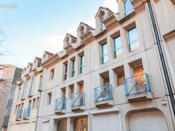 Bureau 986 m²