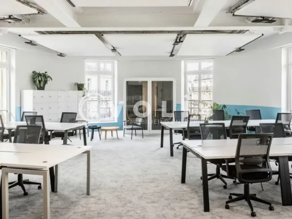 Bureaux - A LOUER - 771 m² non divisibles