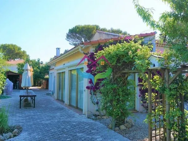 Saint Raphaël Boulouris villa T7 à vendre