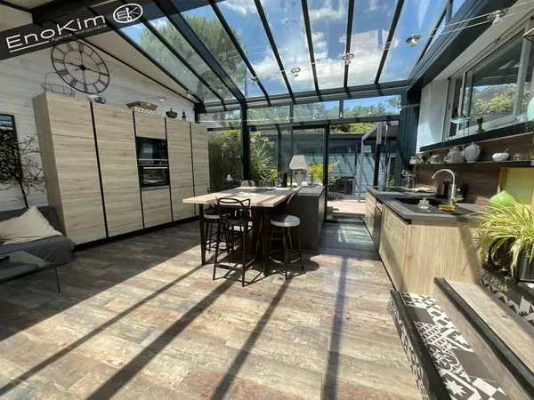 MAISON 7 PIECES- 232 m2 LONGEVILLE SUR MER PROCHE PLAGE