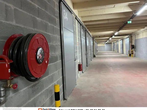 Box en location / Box à louer / Box de stockage à louer / Dépot / Entrepot / 28 m² / 249 euros