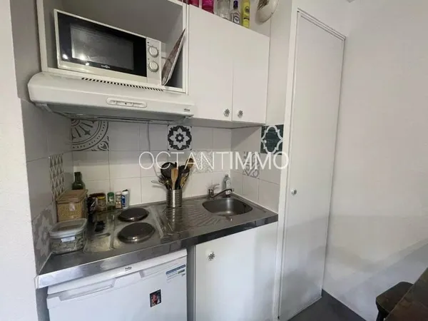 BIOT Sophia Antipolis Studio loué meublé avec parking ssol