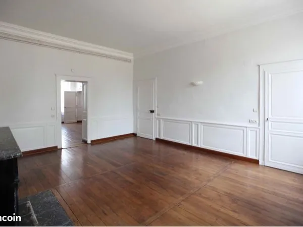 Appartement Location Neufchâteau 5p 170m² 990€