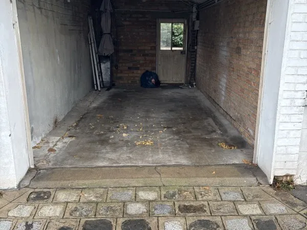 Loue parking - 14m²