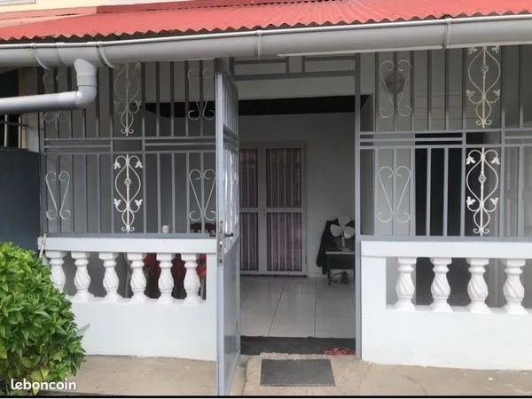 Colocation - Charmant Maison Meublé T5 à Saint-Laurent-du-Maroni