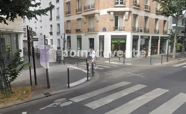Local commercial 80 m²