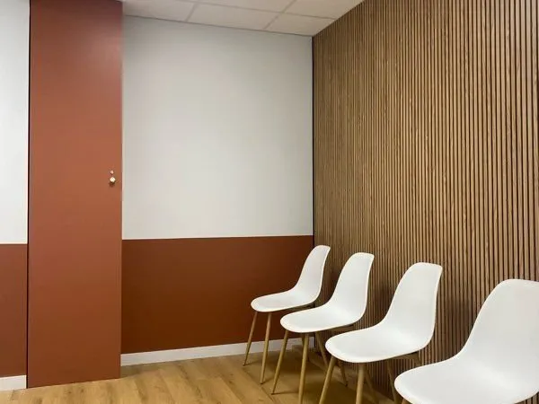 Local neuf en RDC de 17 m2 avec accès PMR, salle d'attente