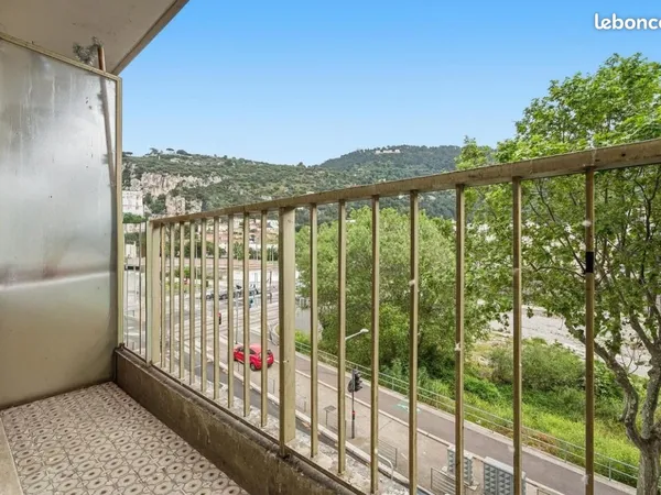 Studio 1 pièce 23 m²