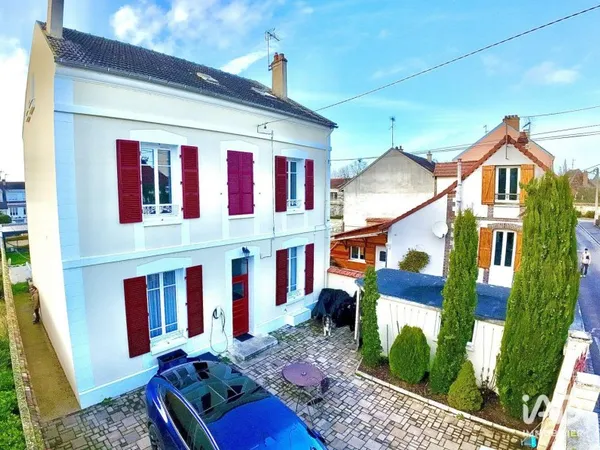 Maison 11 pièces 203 m²
