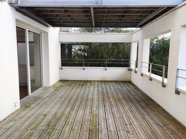 Appartement T2 avec grande terrasse de 23m2