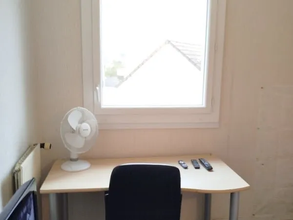 Chambre à louer dans duplex