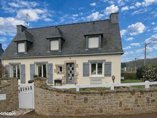 Maison 154m2 + sous sol + piscine la-chapelle-Caro