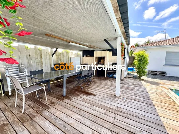 Biganos (Est) à vendre maison plain-pied 6 pièce(s) 153 m² avec piscine