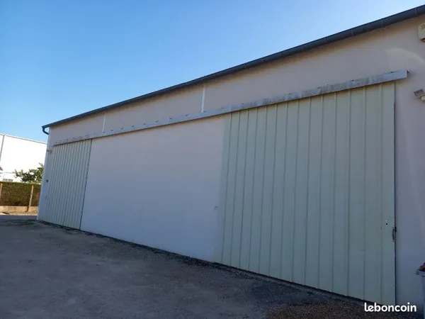 Entrepot/hangar