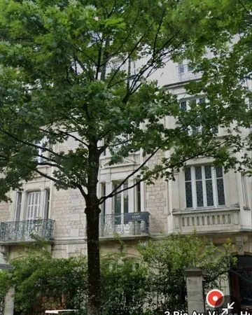 Grenier sécurisé AV Victor Hugo