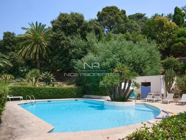 CANNES, APPARTEMENT EN DERNIER ÉTAGE, 5 PIÈCES, QUARTIER BASSE CALIFRONIE