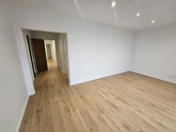 SUPERBE APPARTEMENT ETAT NEUF