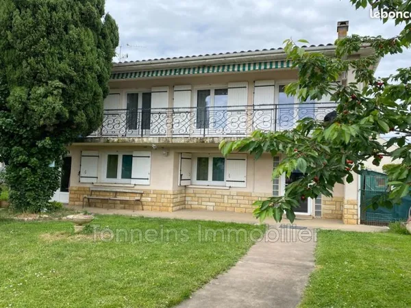 Maison 5 pièces 195 m²