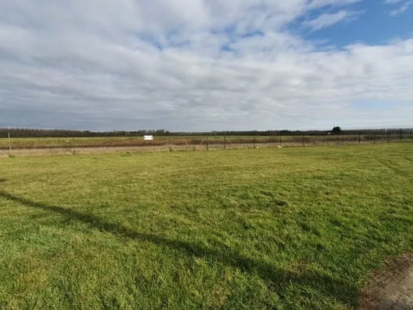 Terrain 447 m²