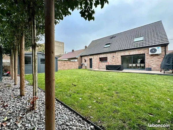 Maison individuelle de 2019 sous garantie décannale, 3 chambres, bureaux , garage , jardin