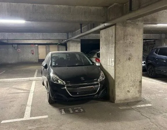 Parking 12 m²