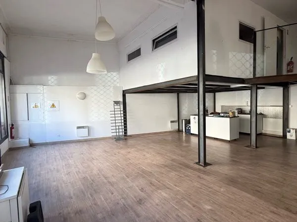 Local commercial disponible