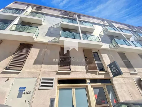 TOULON centre ville Spécial Investisseur - Studio avec bail commercial (statut LMNP) - Rentabilité i