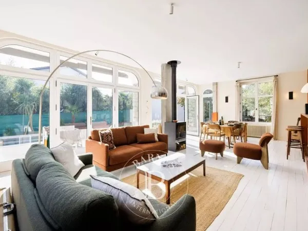 Maison de luxe 5 pièces 150 m²