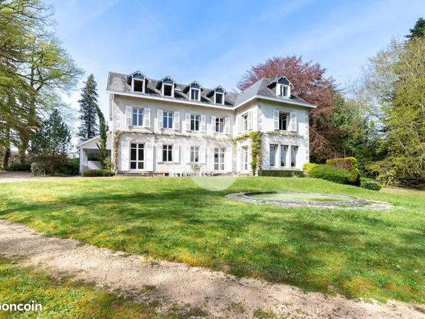 Maison 12 pièces 448 m²