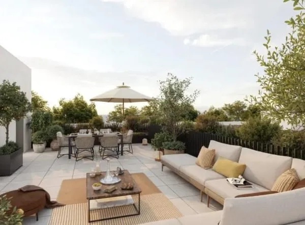 MAGNIFIQUE 5 PIECES LUMINEUX EN DERNIER ETAGE AVEC TERRASSE