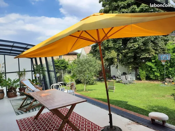 Grande maison d'exception 5 chambres Salon 60m2 piscine chauffée terrain 700m de terrain jardin sans