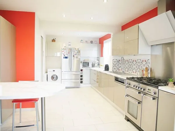 Maison 6 pièces 142 m²