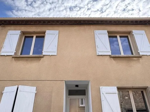 Maison de village mitoyenne, T5 de 155m carré